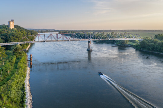 Brownville truss bridge over the Missouri River on U.S. Route 136  from Nemaha County, Nebraska, to Atchison County, Missouri