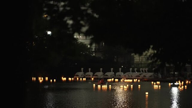 灯籠流し