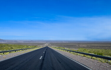 Obraz premium Ruta 40, on the route between Mendoza and Malargüe in Argentina.