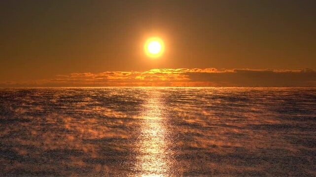 太平洋の日の出とけあらし