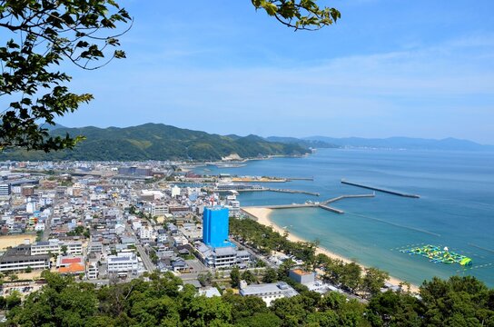 洲本城跡 本丸跡から望む大浜