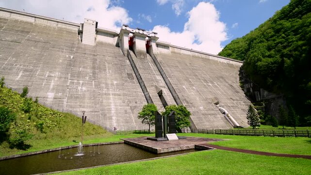 定山渓ダムと定山渓ダム下流園地