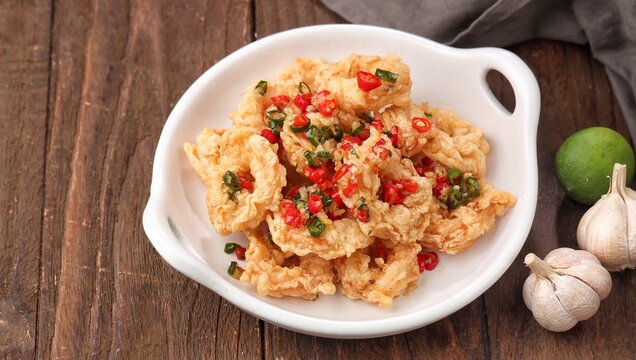 Salt and pepper squid. Seafood Chinese Cuisine. Cumi Cabe Garam
