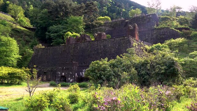 別子銅山　東平の貯鉱庫跡