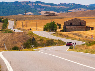 Fototapeta premium Italia, Toscana, Siena, la campagna senese in estate.