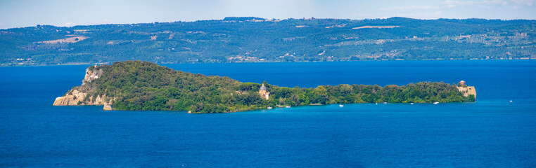 Fototapeta premium Italia, Lazio, Viterbo, il lago di Bolsena