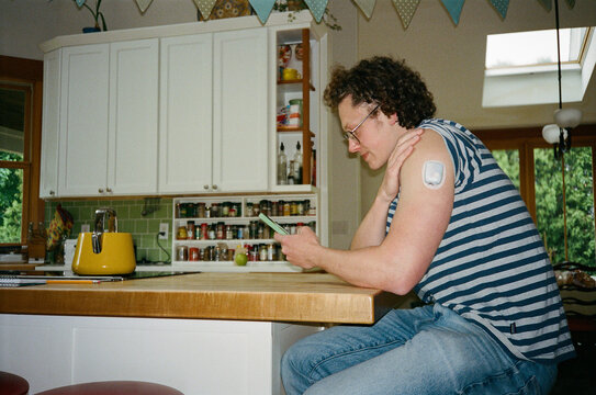 Smartphone App continuous glucose monitor film 