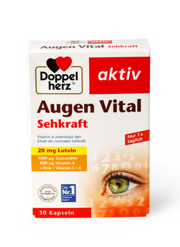 Doppelherz augen vital sehkraft lutein eye supplement on a white background