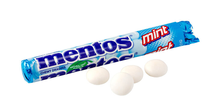 Mentos mint chewy dragees with blue wrapper on a transparent background