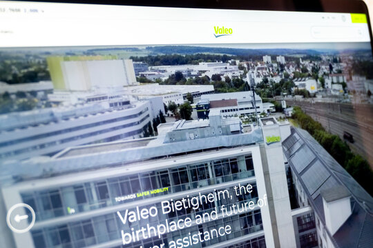 Mexico city, mexico, 02 10 2026: valeo website displaying automotive technology on laptop