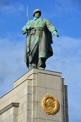 Fototapeta premium BERLIN GERMANY : Soviet War Memorial (Tiergarten) is war memorials to commemorate war dead of 80,000 soldiers of Soviet Armed Forces who died during the Battle of Berlin in April and May 1945