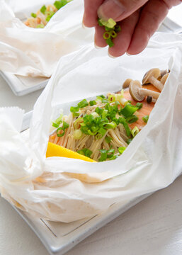 サーモンの包焼
鮭のホイル焼き