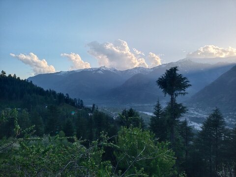 mounts in manali
