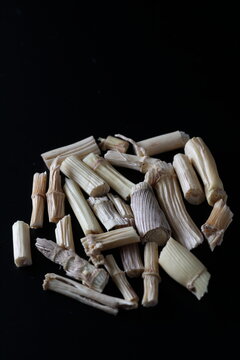 imperata cylindrica - cogongrass root - baimaogen