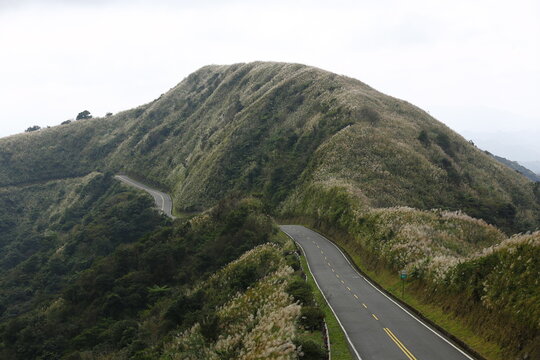 Ruishuang Highway Winds Through Buyan Pavilion Mountains.