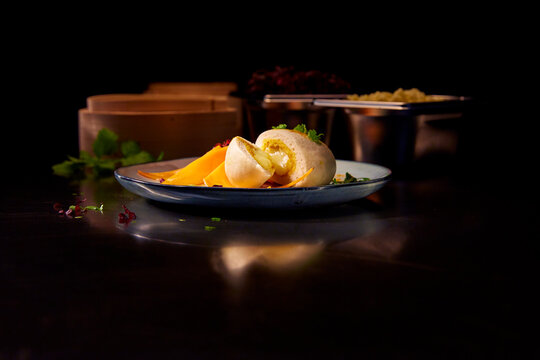 Dampfkloss_mit_Mozzarella_Mango,  Klos, gef&uuml;llt