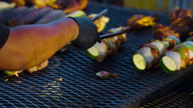 bacon wrapped jalapeno poppers on the grill