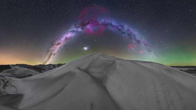 Milky Way arch above Saujil Sand Dunes in Argentina
