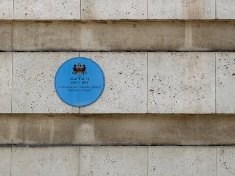 Blue Plaque commemorating Alan Turing, 1912-1954, on Kings College. Cambridge, England, UK. July 2026. 