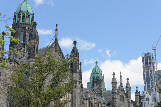 roofline of Trinity College (Main Building), designed by Darling and Pearson, in Collegiate Gothic, Gothic Revival and Jacobethan influences, 1925 (6 Hoskin Av), University of Toronto