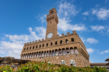 Fototapeta premium Palazzo Vecchio is a historic building in Florence, in the Piazza della Signoria, built between 1299 and 1314 according to designs by Arnolfo di Cambio; one of the most famous buildings in the city.