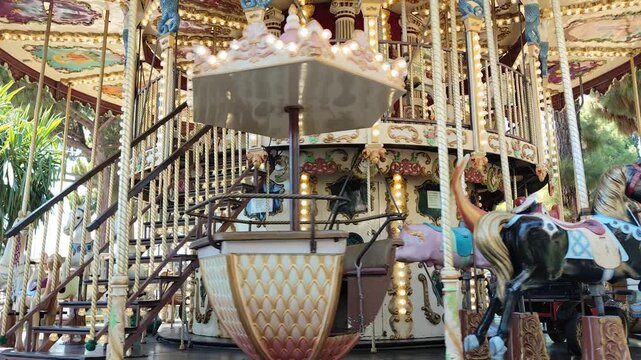 Short videos of an old carousel in operation.