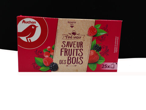 Boite de sachets de th&eacute; aux fruits rouge d'Auchan