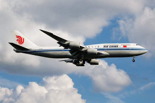 Air China Boeing 747-8 (B-2487) on landing approach at Frankfurt Airport on June 28, 2017 in Frankfurt am Main, Germany