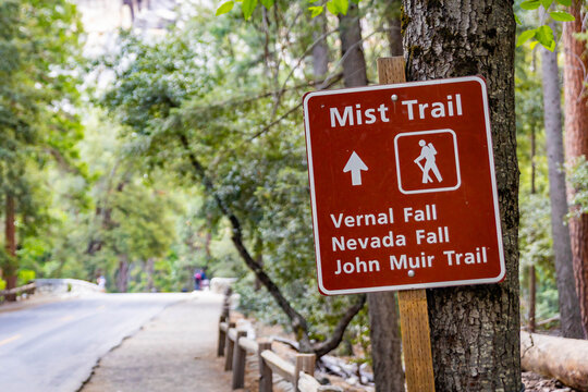 Mist Trail sign marks trailhead in Yosemite Valley