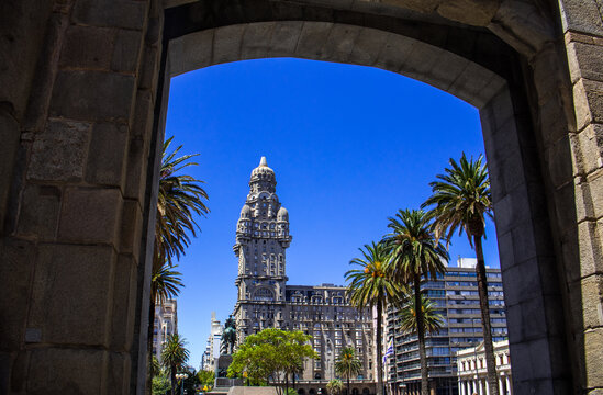 Citadel Gate, Montevideo