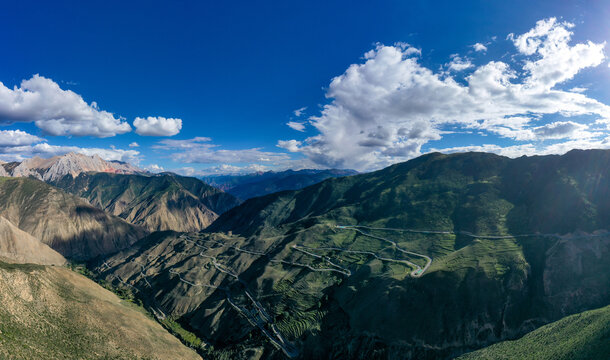 Xizang 318 Sichuan Tibet Line Nujiang 72 turn 99 turn