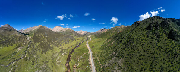 Aerial photo of Dongdashan Pass, Changdu, 318 Sichuan Tibet Line, Xizang © 晓晓 任