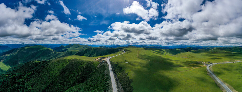 Aerial photography of the 318 Sichuan Tibet Highway in Jiazila Mountain, Litang, Yajiang, Ganzi, Sichuan