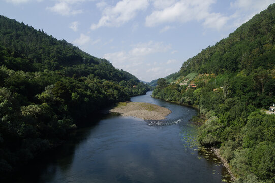 Low Water Level during exceptionally hot spell in Minho River in Os Peares, Galicia, Spain 