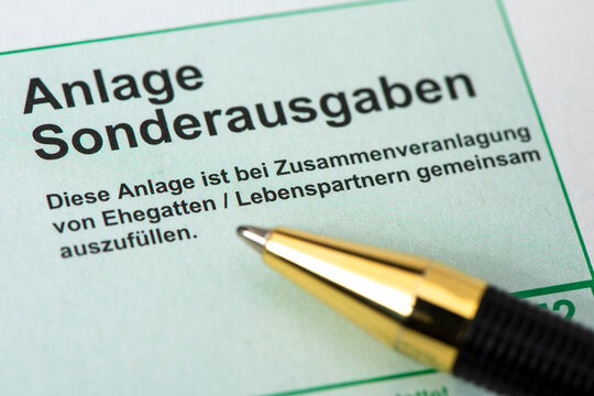 Steuererkl&auml;rung f&uuml;r Finanzamt mit Formular