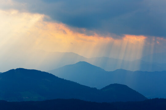 Austria, Tyrol, Kitzbuehel Alps, View from Hohe Salve, rain clouds