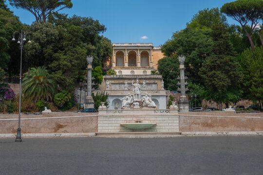 Ascent of the Terrazza del Pincio - Pincio Terrace - with Della Dea Roma fountain at Piazza del Popolo, Rome, Italy.