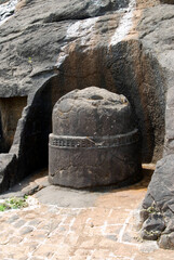 Fototapeta premium ancient stone stupa
