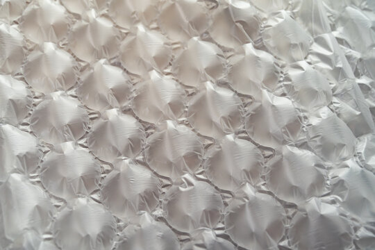 plastic translucent air packaging, protection of goods.