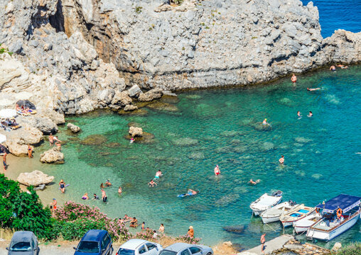 Anthony Quinn Bay, Rodes, Gr&eacute;cia
