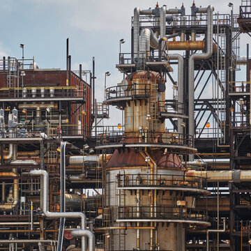Oil Refinery Processing Equipment