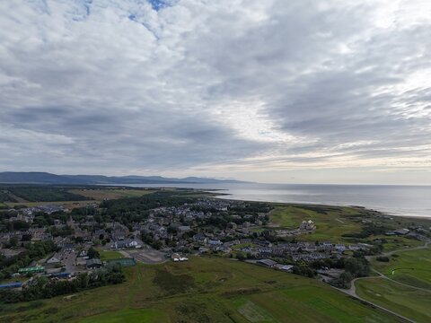 Dornoch, in Sutherland scottish on the Dornoch Firth, features a cathedral founded in 1224, castle built 1509&ndash;1512, and royal-burgh status.