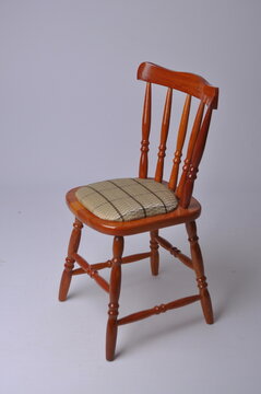 cadeira torneada rustica movel vintage detalhe classico 