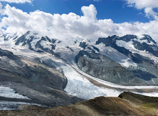 Obraz premium Alpine glaciers and their rapid melting as a result of global warming and climate change, Switzerland - Alpengletscher und ihr rasches Abschmelzen infolge der globalen Erwärmung und des Klimawandels