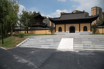 Fototapeta premium Traditional Chinese Temple Courtyard, Jiangsu Province