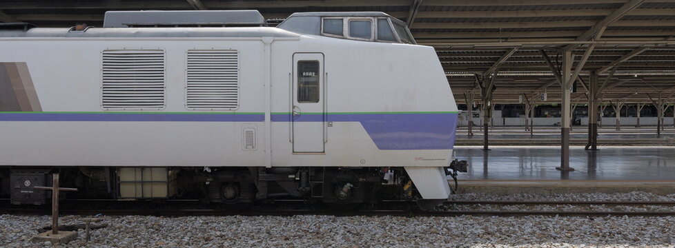 A KiHa 183 series diesel multiple unit (DMU) at Hua Lamphong station in Thai capital Bangkok