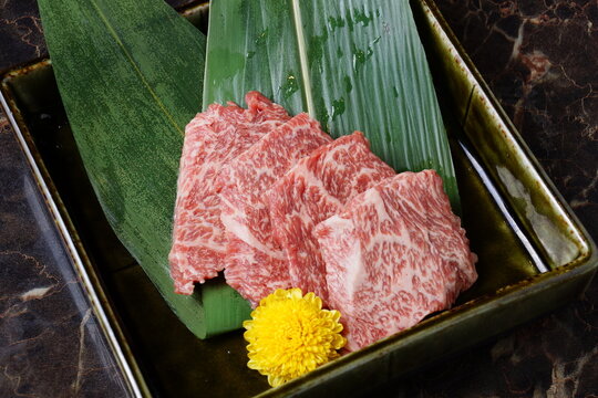 焼肉ロース肉