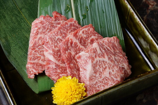 焼肉ロース肉