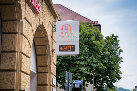 Friburg, Germany - 2nd August 2026: A pharmacy Displaying High Temperature of 40 degrees celsius is seen During Summer Heatwave in Europe