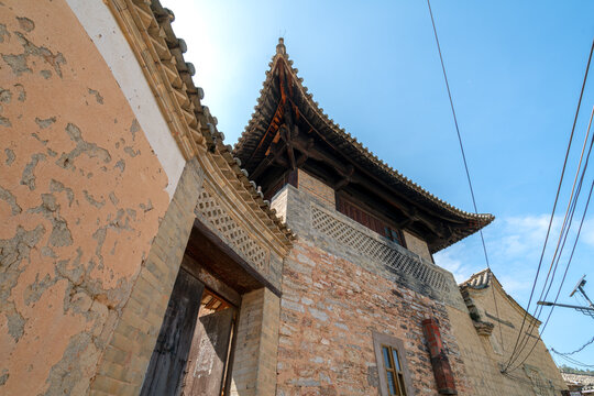 Zhengying Village in Shiping County, Yunnan Province, China, has a history spanning more than 600 years.